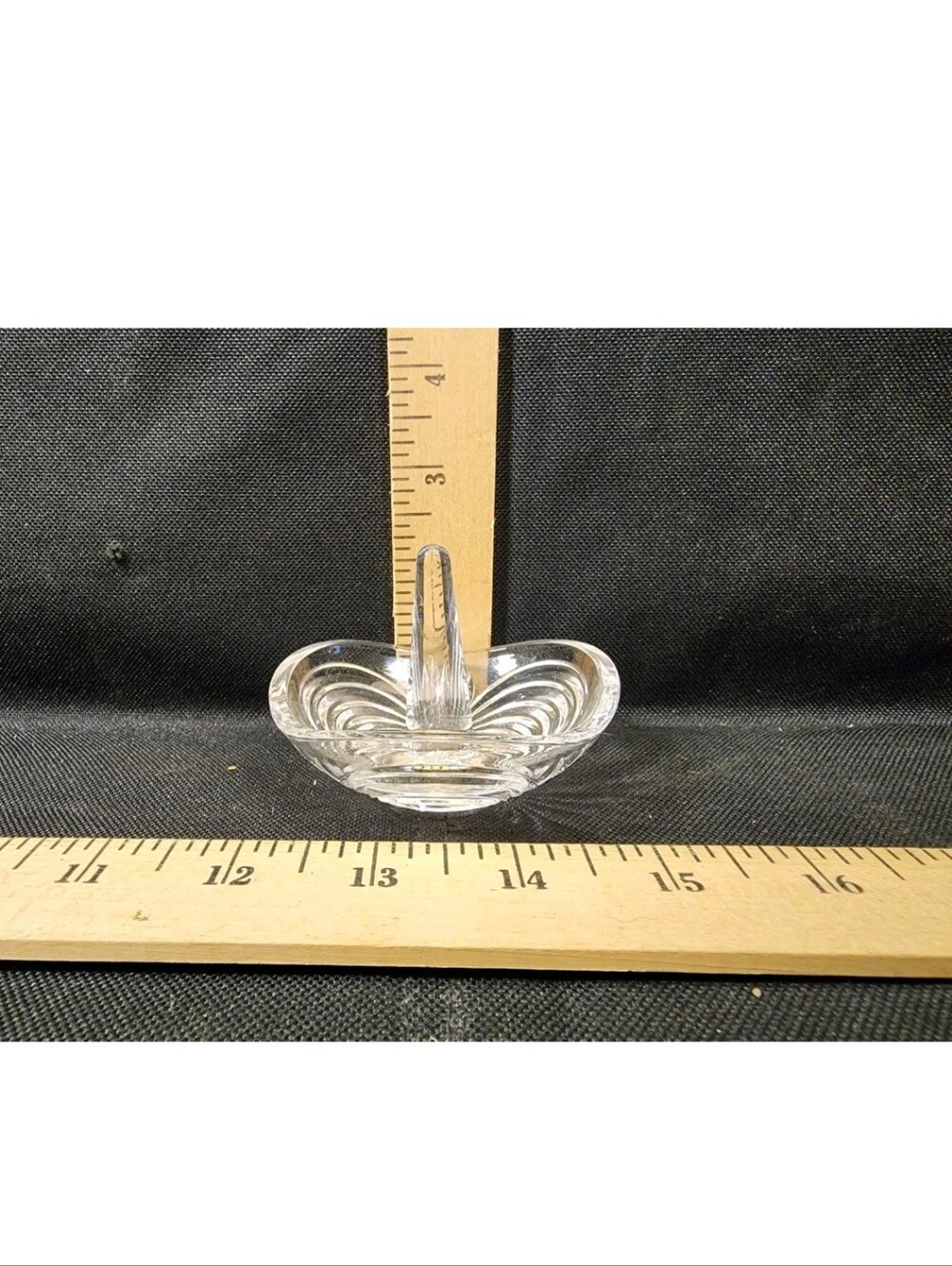 Vintage Scalloped Glass Ring Holder Keeper New
